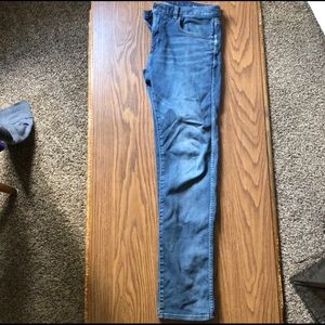 Banana Republic traveler pants 31x32. Slim fit.